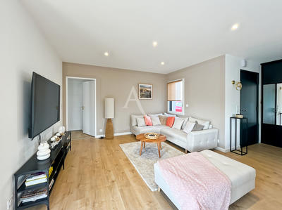 Maison - 93 m² - 4 pièces