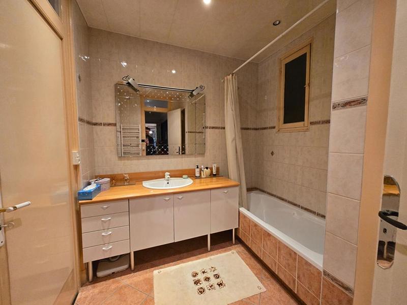 Appartement - 186 m² - 6 pièces