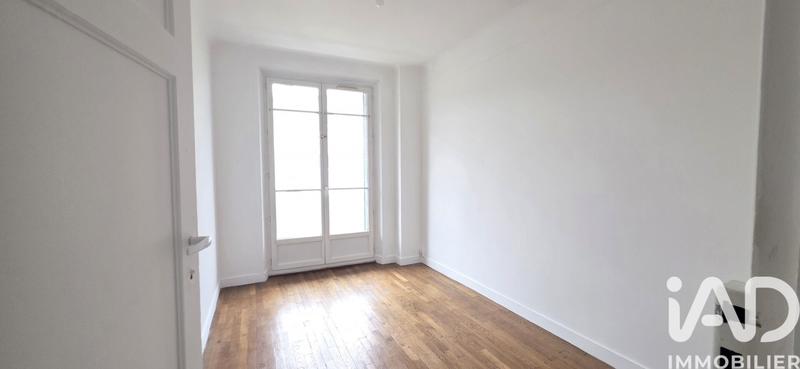 Appartement - 718 m² - 4 pièces