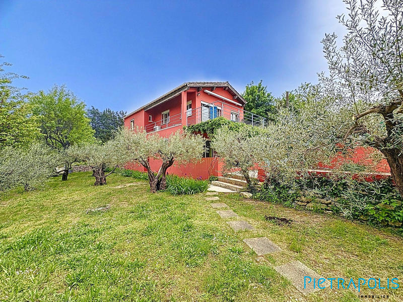 Maison - 164 m² - 4 pièces