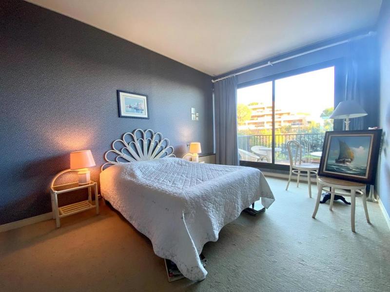 Villa - 300 m² - 6 pièces