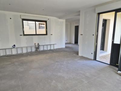 Maison - 102 m² - 4 pièces