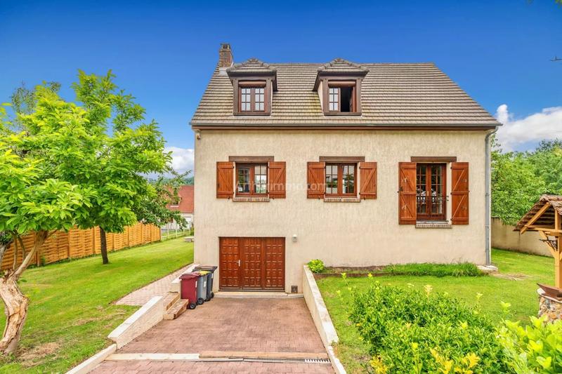 Maison - 136 m² - 5 pièces