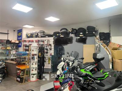 Fonds de commerce - Magasins - 65 m²