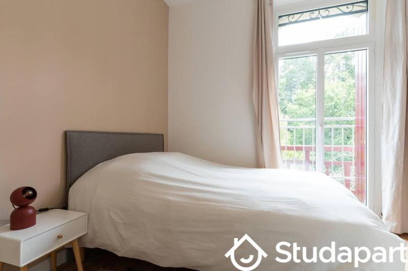 Chambre - 24 m² - 1 pièce