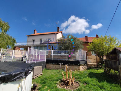 Maison - 326 m² - 10 pièces