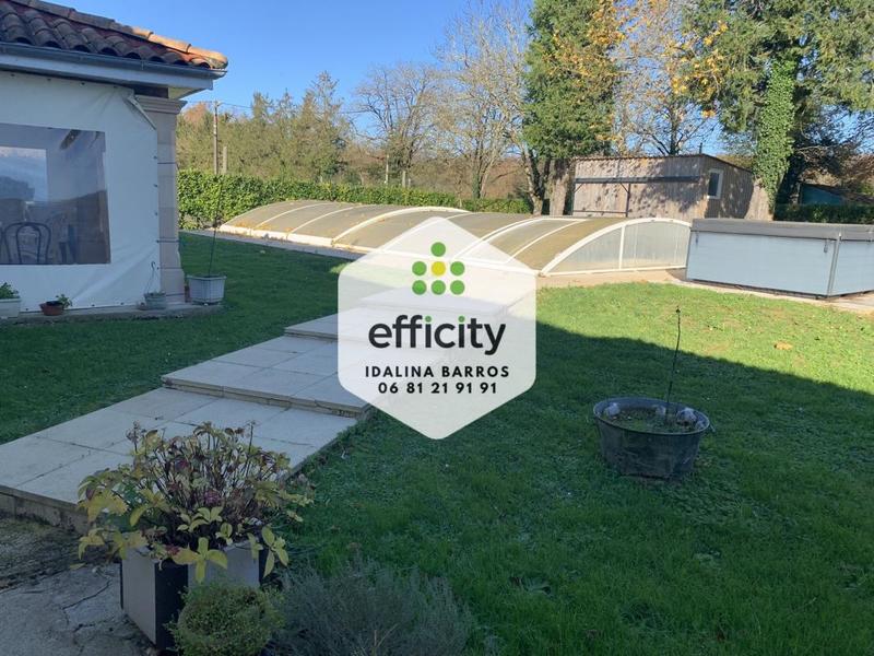 Maison - 203 m² - 7 pièces