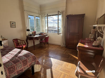Appartement - 89 m² - 3 pièces