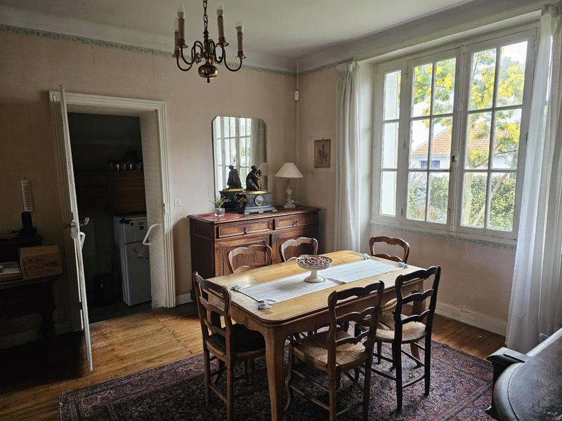 Maison - 104 m² - 7 pièces