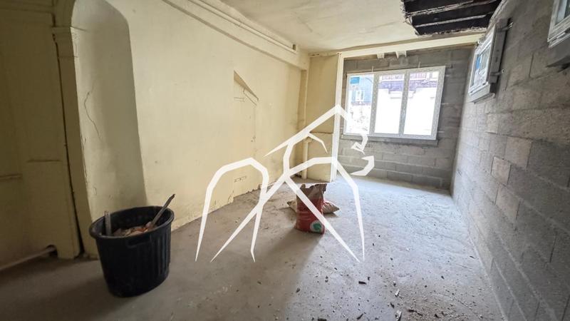 Immeuble - 160 m² - 6 pièces