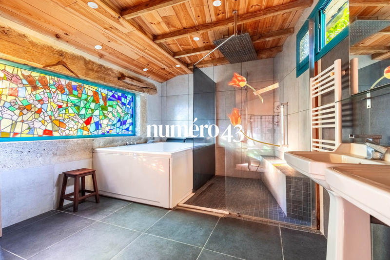 Maison ancienne - 218 m² - 7 pièces