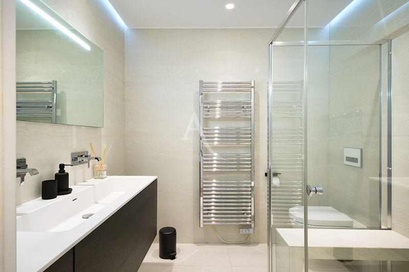 Appartement - 91 m² - 3 pièces