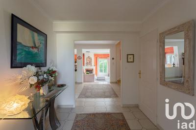 Maison - 218 m² - 8 pièces