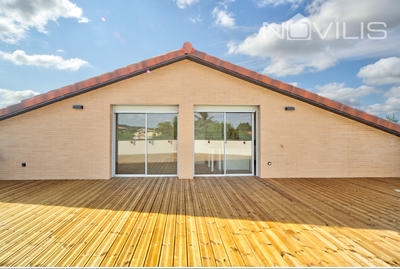 Appartement - 101 m² - 5 pièces