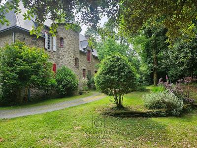 Demeure - 190 m² - 6 pièces