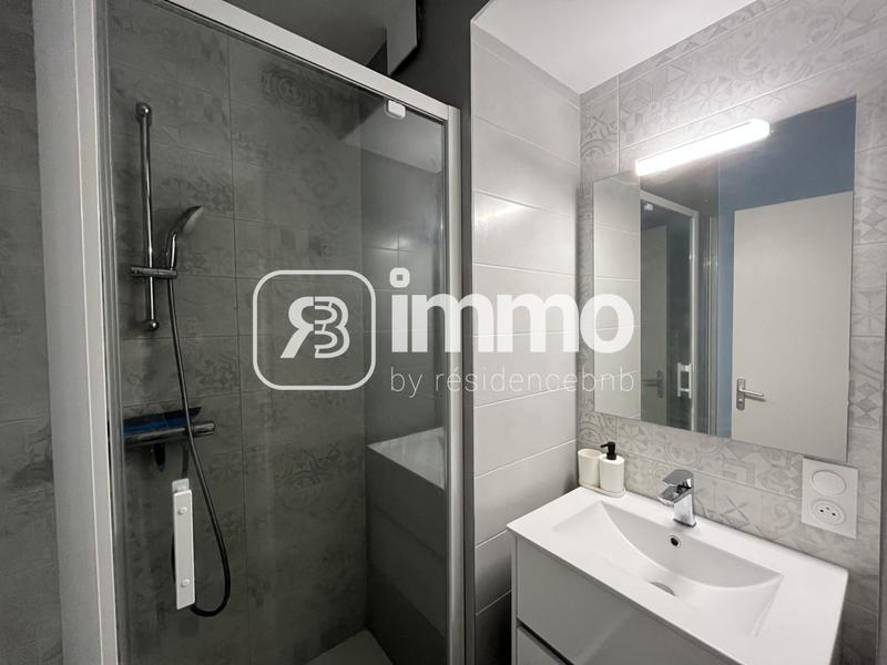 Appartement - 100 m² - 5 pièces