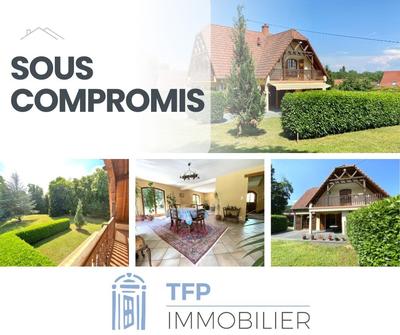 Maison traditionnelle - 243 m² - 6 pièces
