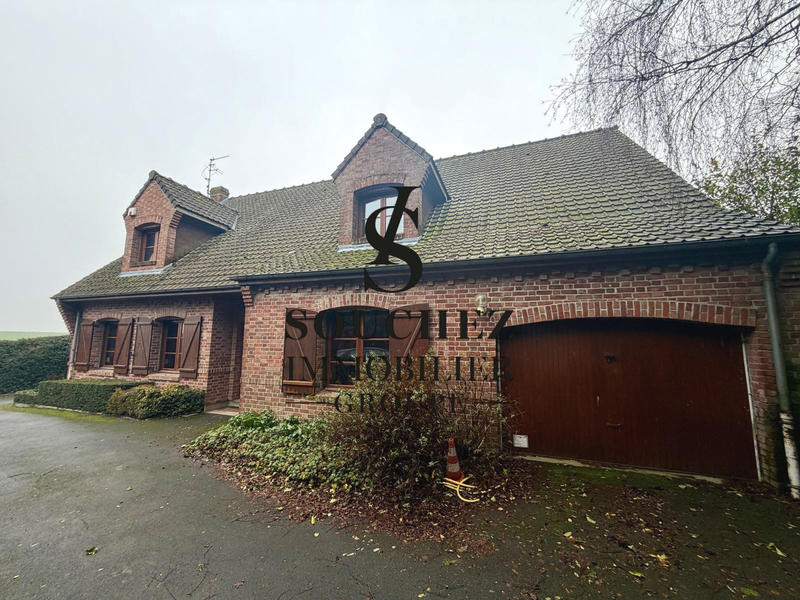 Maison - 209 m² - 9 pièces