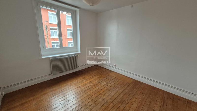 Maison - 210 m² - 8 pièces