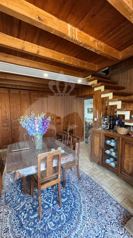 Maison - 161 m² - 7 pièces