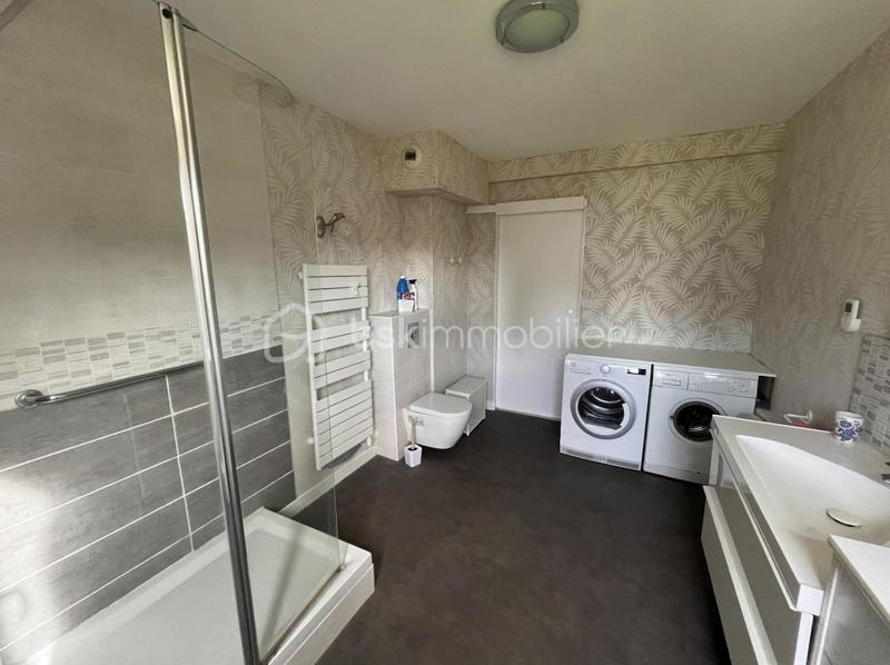 Appartement - 97 m² - 3 pièces