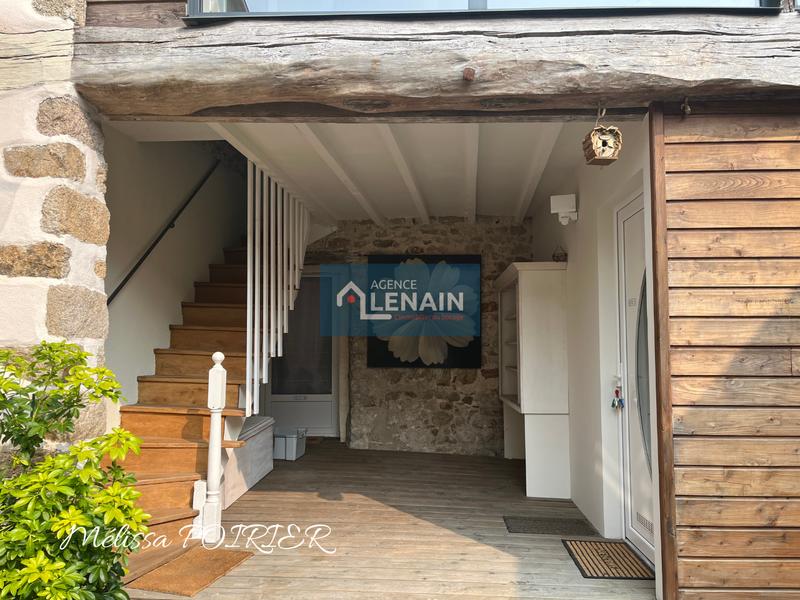 Maison - 373 m² - 20 pièces