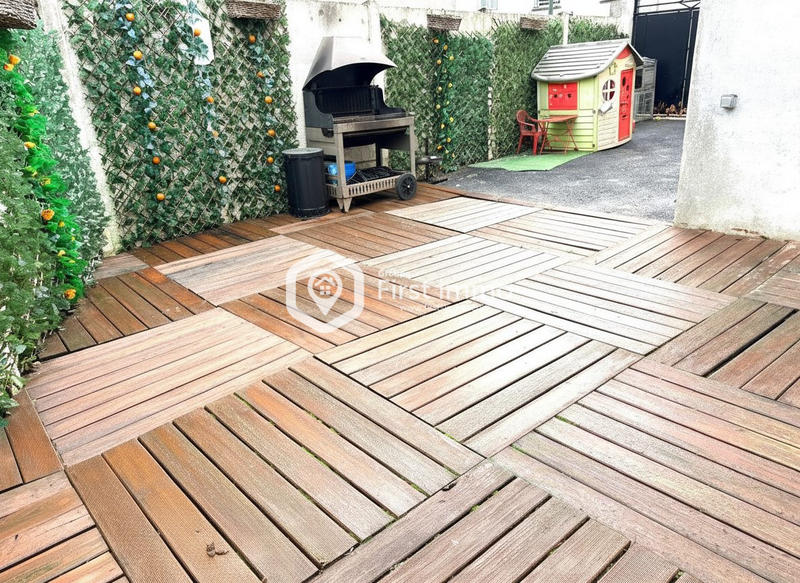 Maison - 166 m² - 8 pièces