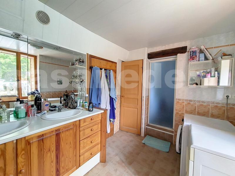 Maison - 270 m² - 7 pièces