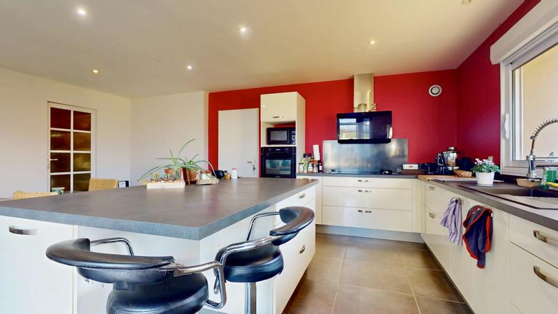 Maison - 179 m² - 6 pièces