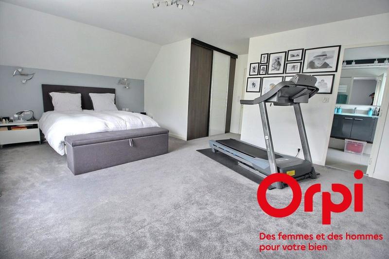 Maison - 189 m² - 6 pièces