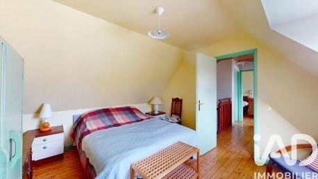 Maison - 180 m² - 11 pièces