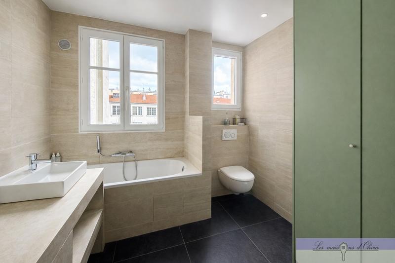 Appartement - 120 m² - 6 pièces