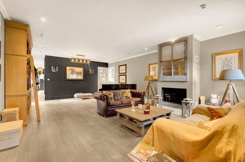 Maison d'architecte - 285 m² - 9 pièces