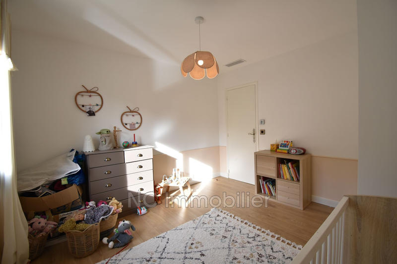 Maison - 205 m² - 7 pièces