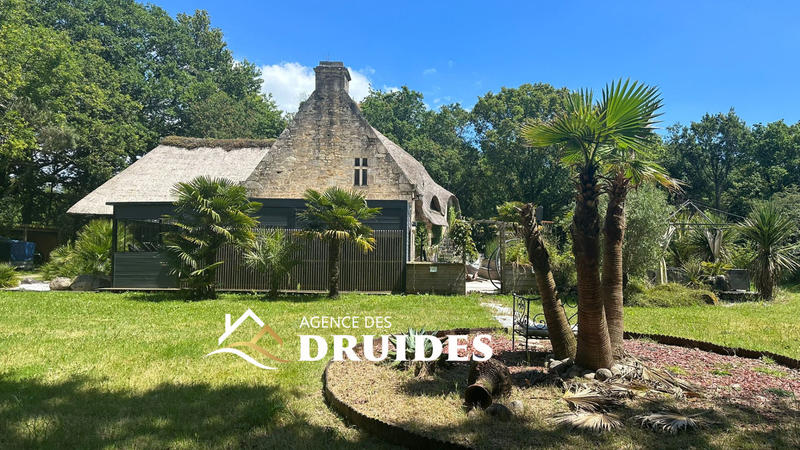 Maison - 235 m² - 8 pièces