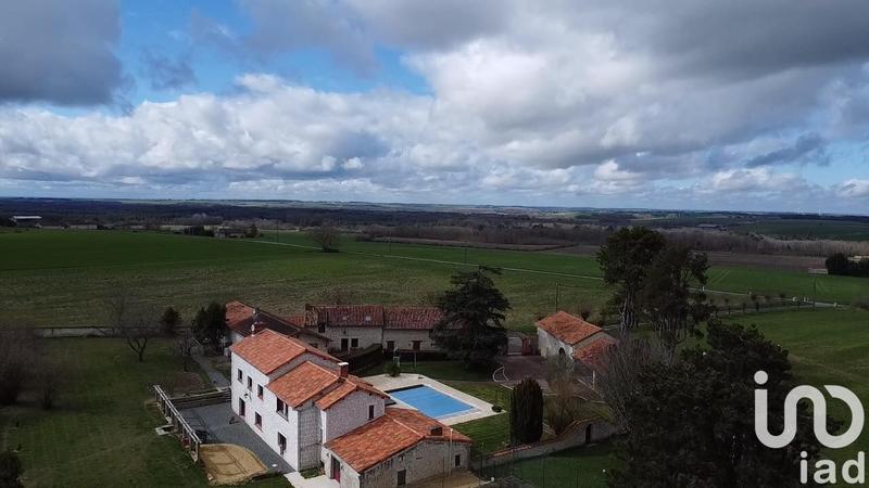 Maison - 400 m² - 9 pièces