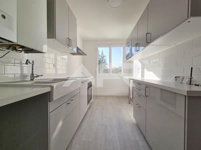 Appartement - 85 m² - 4 pièces