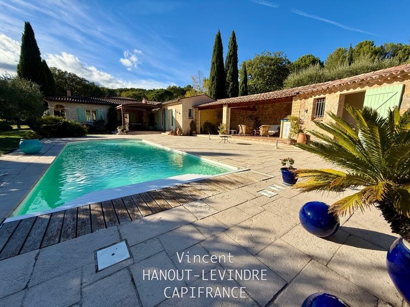 Maison - 314 m² - 11 pièces