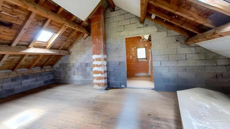 Maison - 77 m² - 6 pièces