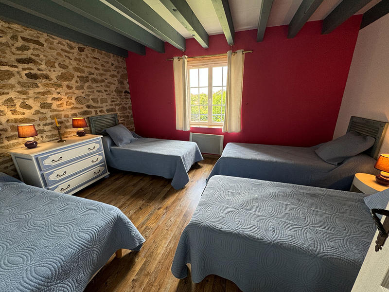 Maison - 300 m² - 14 pièces