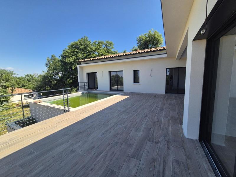 Maison - 125 m² - 5 pièces