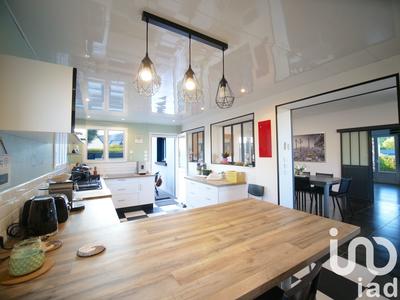 Maison - 198 m² - 7 pièces