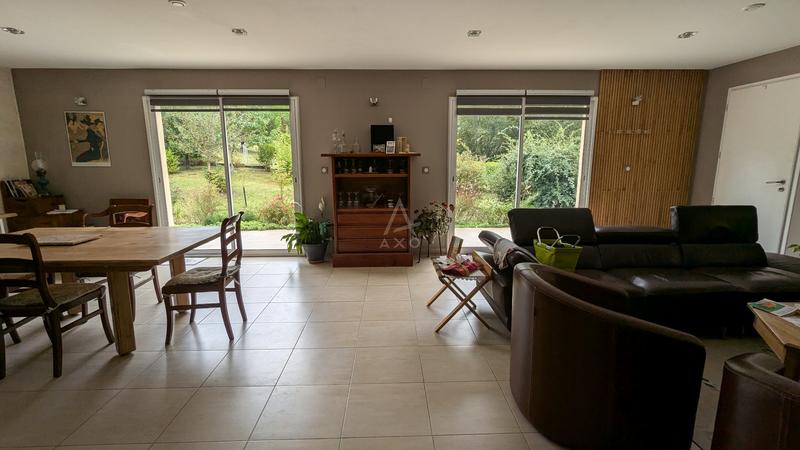 Maison - 176 m² - 5 pièces