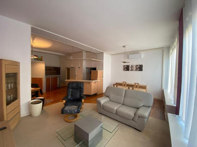 Appartement - 67 m² - 1 pièce