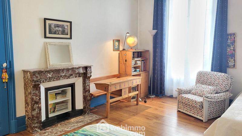 Appartement - 200 m² - 7 pièces