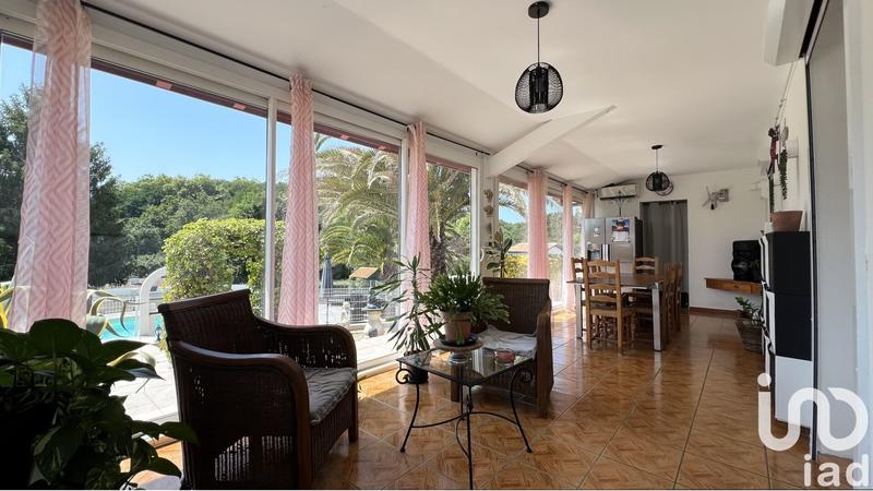 Maison - 194 m² - 9 pièces