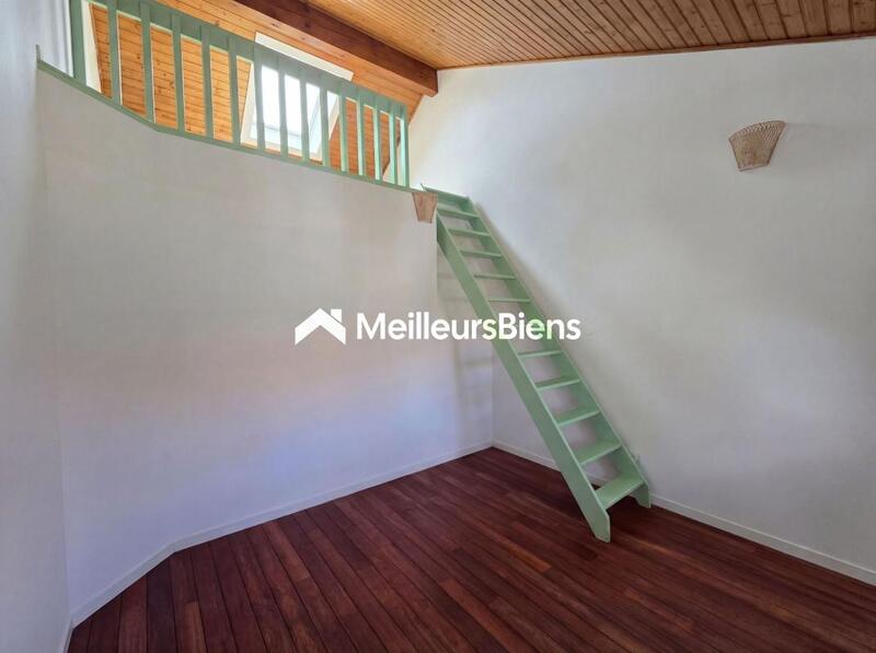 Propriété - 100 m² - 5 pièces