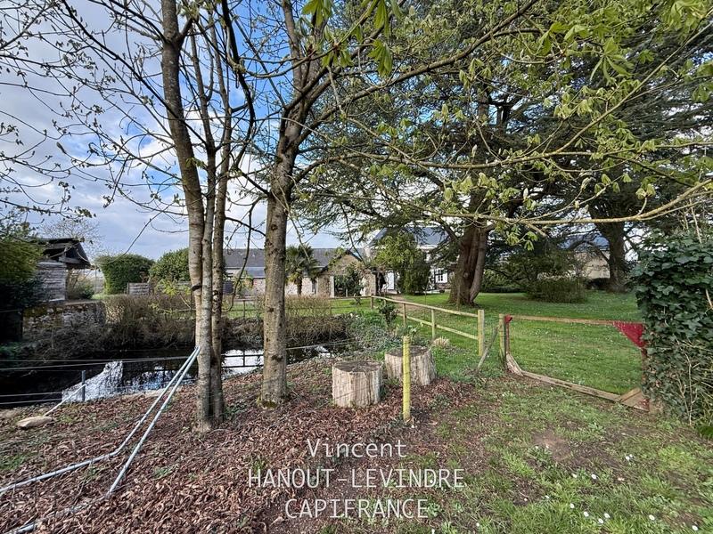 Maison - 200 m² - 11 pièces