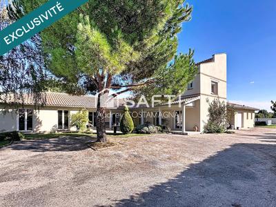 Maison - 205 m² - 7 pièces