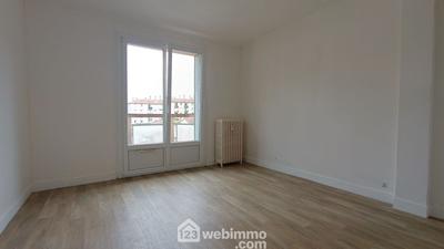 Appartement - 100 m² - 4 pièces